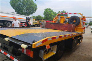 赤壁附近拖车电话号码服务